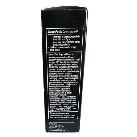 Bobbi Brown Weightless Skin Foundation SPF 15 – Warm Beige (W-046) - Picture 2 of 4